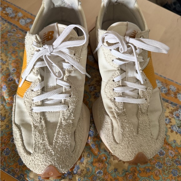 New Balance Women's Cream and Orange Sneakers - Picture 1 of 6